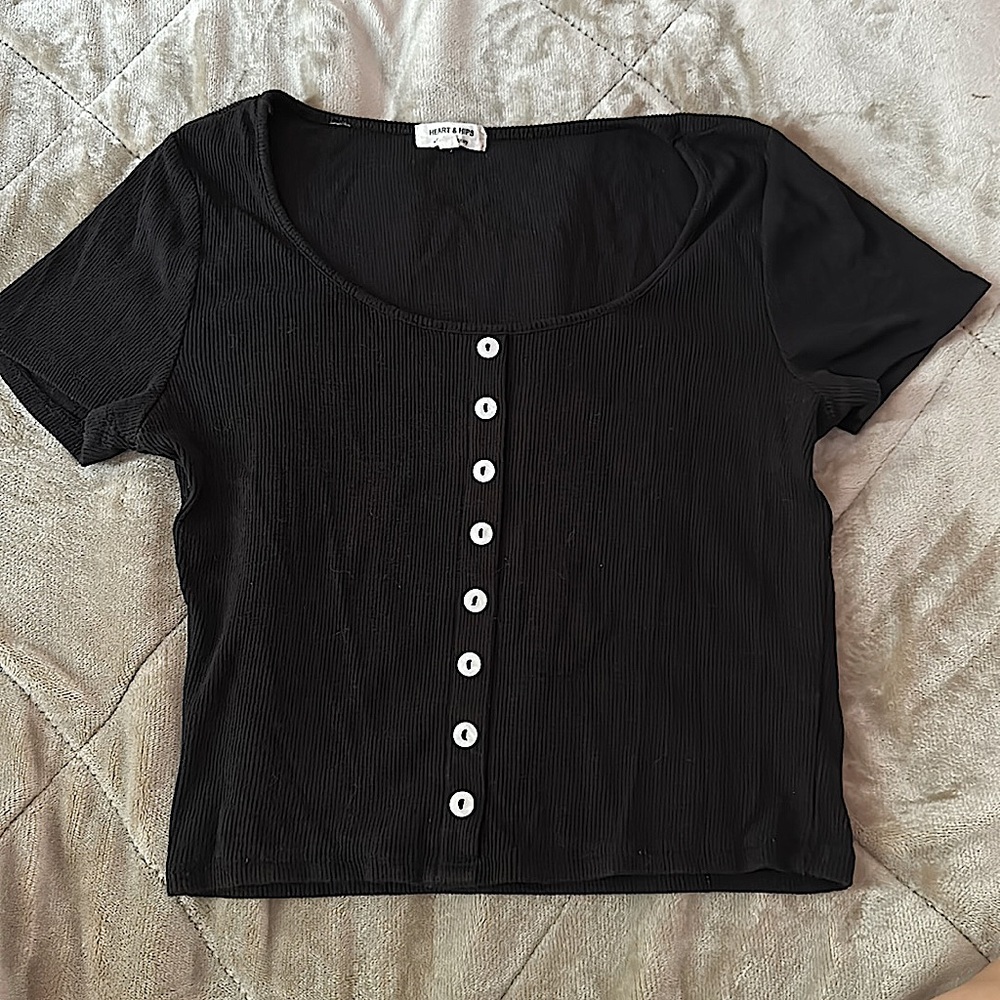 Heart & Hips black button up cropped top